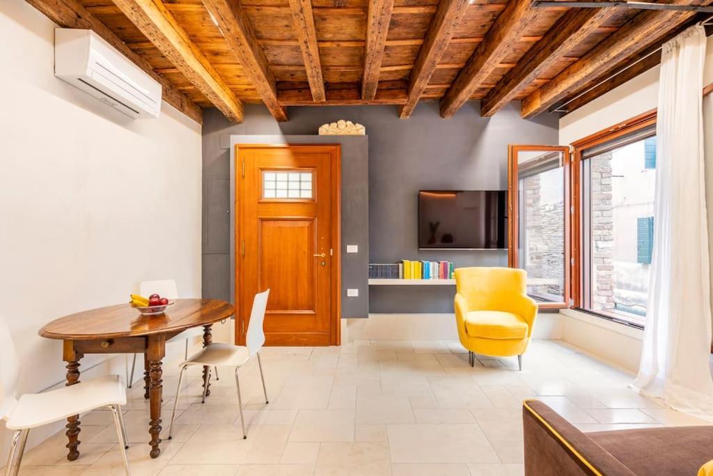 Dream'S Door With Canal View In Venice Exterior photo